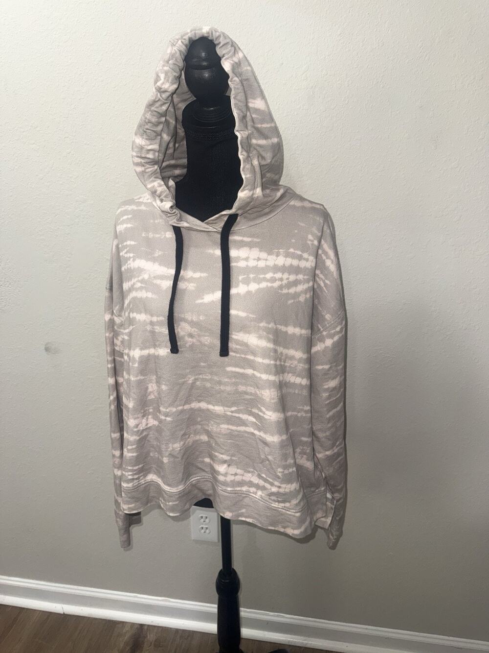 ALLSAINTS Lo Tye Hoodie Light Gray Crop Sweatshirt Quiet Luxury Chill Mode MD